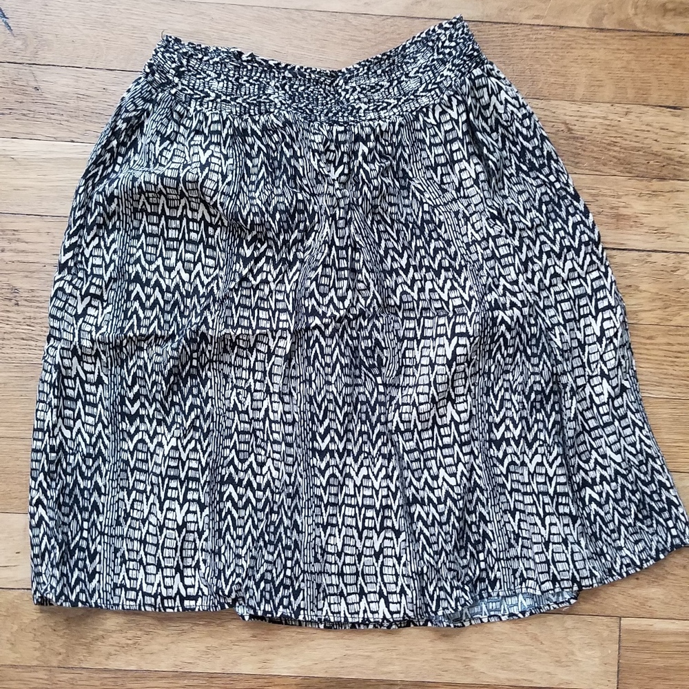 Mossimo patterned mini skirt